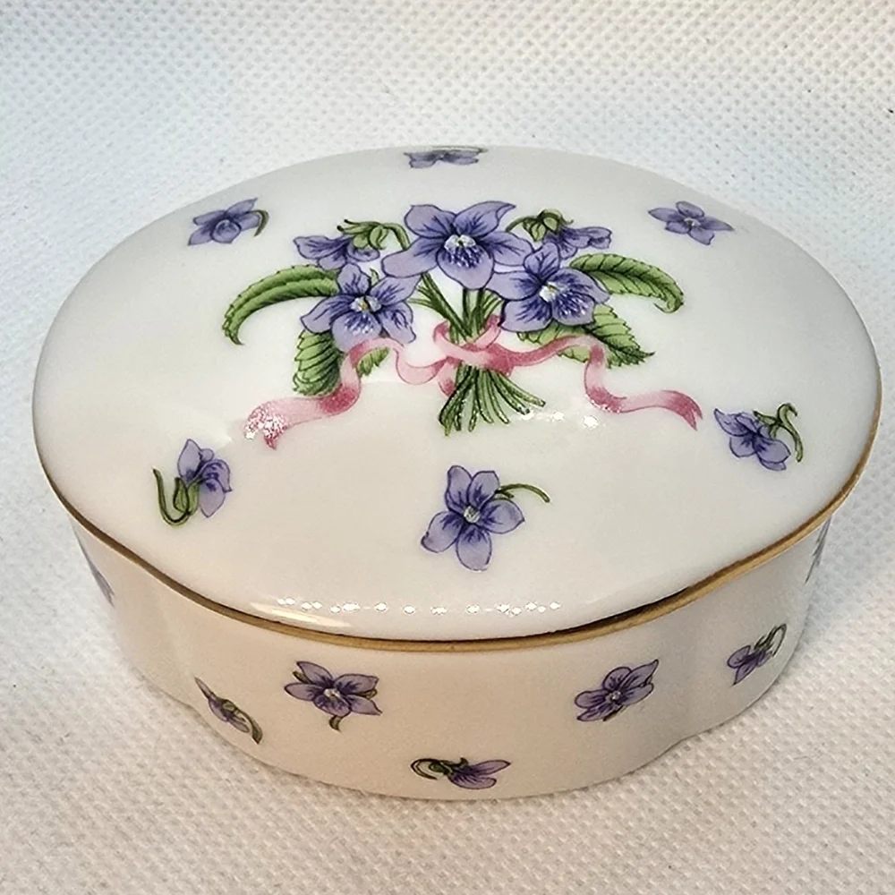 Vintage Lenox Trinket Box Collector's Society Member Gift Lilacs & Ribbon 1992